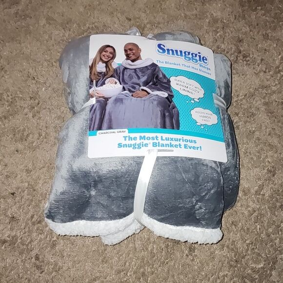 Snuggie Sherpa, the original wearable blanket with sleeve, One Size. Cha… - Picture 10 of 13